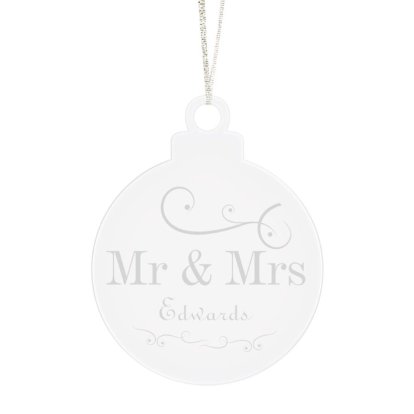 Engraved Mr and Mrs Bauble