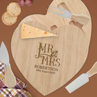 Engraved Dotty Mr and Mrs Wooden Heart Cheeseboard Set